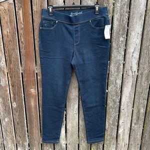 Gloria Vanderbilt Avery Jeans 